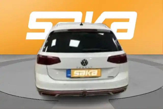 Valkoinen Farmari, Volkswagen Passat – VAR-39980