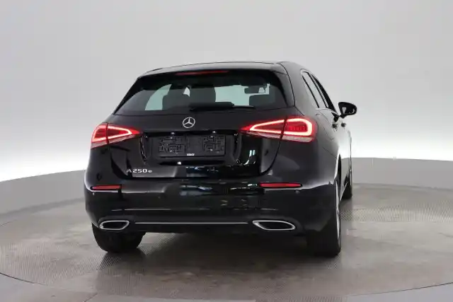 Musta Viistoperä, Mercedes-Benz A – VAR-40041