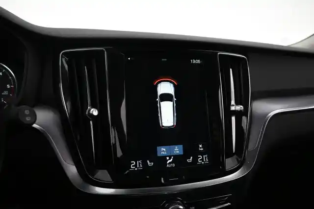 Musta Farmari, Volvo V60 Cross Country – VAR-40236