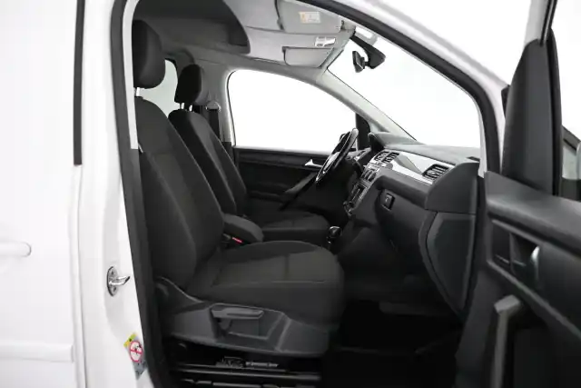 Valkoinen Tila-auto, Volkswagen Caddy Maxi – VAR-40644