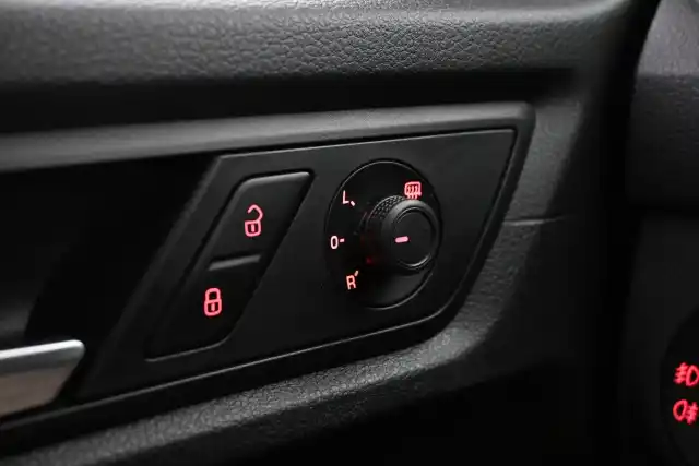 Valkoinen Tila-auto, Volkswagen Caddy Maxi – VAR-40644
