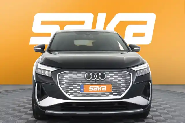 Musta Maastoauto, Audi Q4 e-tron – VAR-40888