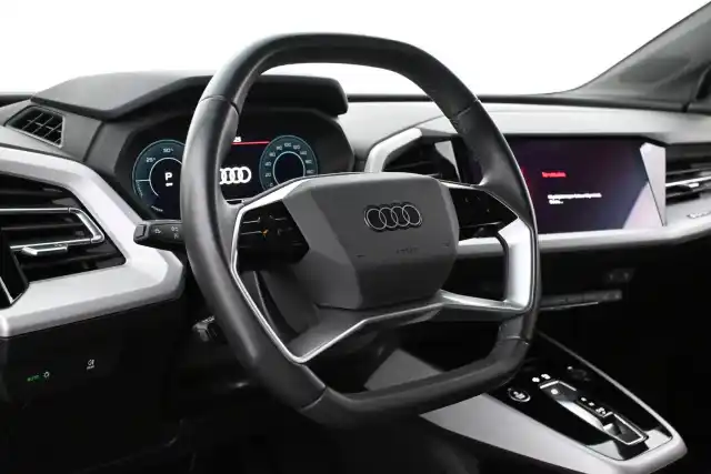 Musta Maastoauto, Audi Q4 e-tron – VAR-40888