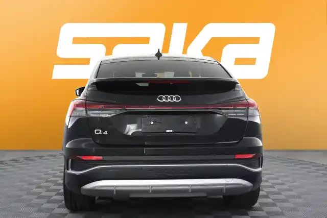 Musta Maastoauto, Audi Q4 e-tron – VAR-40888