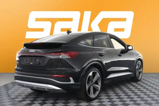 Musta Maastoauto, Audi Q4 e-tron – VAR-40888