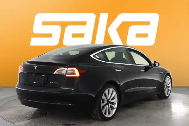 Musta Sedan, Tesla Model 3 – VAR-40982