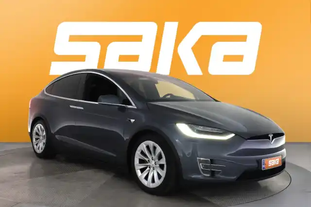 Harmaa Maastoauto, Tesla Model X – VAR-41105