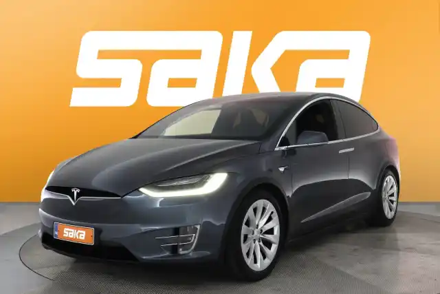 Harmaa Maastoauto, Tesla Model X – VAR-41105