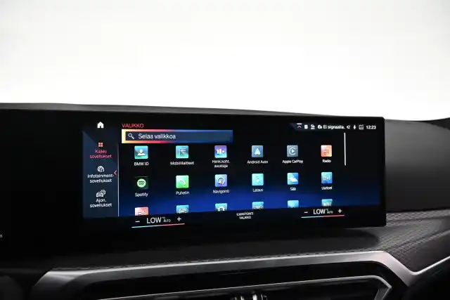 Sininen Sedan, BMW i4 – VAR-41116
