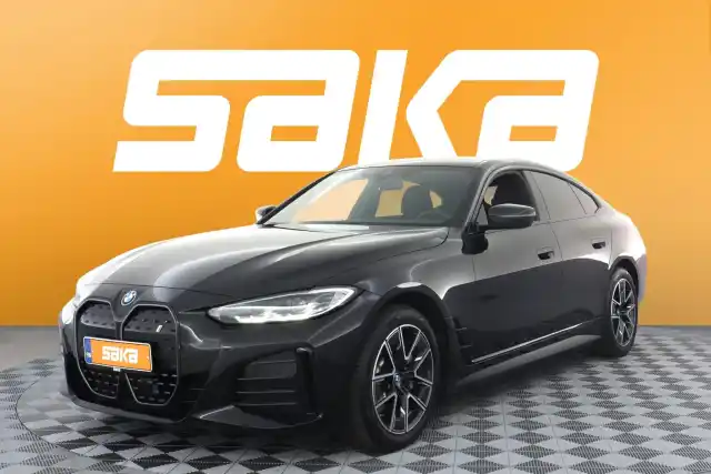 Sininen Sedan, BMW i4 – VAR-41116