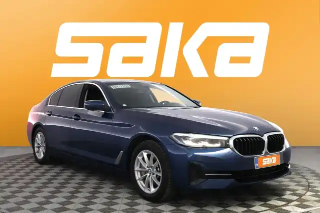 Sininen Sedan, BMW 530 – VAR-41181