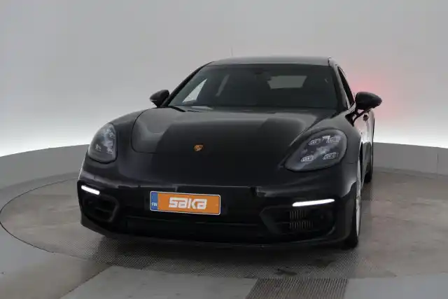 Musta Sedan, Porsche Panamera – VAR-41276