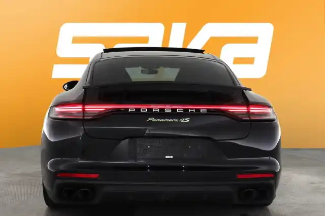 Musta Sedan, Porsche Panamera – VAR-41276