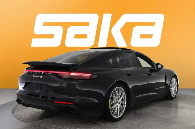 Musta Sedan, Porsche Panamera – VAR-41276