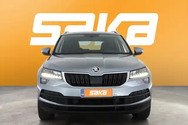 Harmaa Maastoauto, Skoda Karoq – VAR-41450