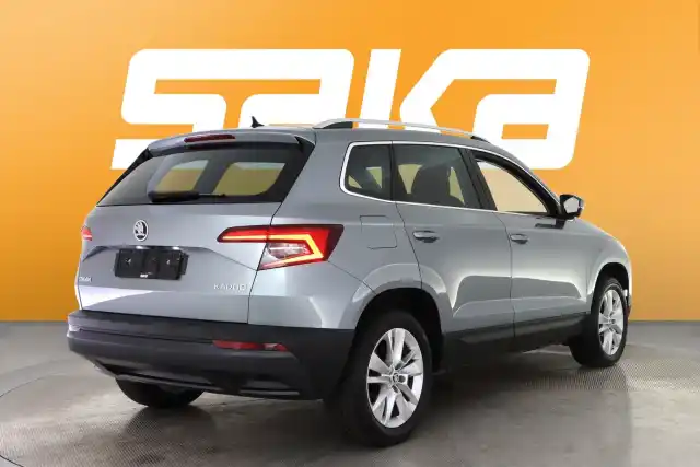 Harmaa Maastoauto, Skoda Karoq – VAR-41450