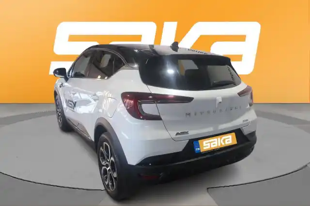 Valkoinen Maastoauto, Mitsubishi ASX – VAR-41549