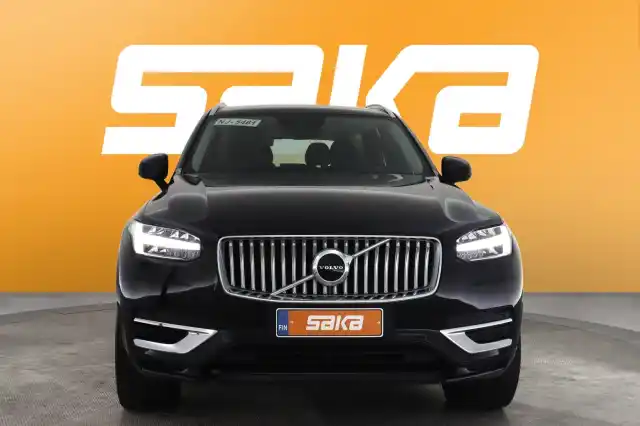 Musta Maastoauto, Volvo XC90 – VAR-41764