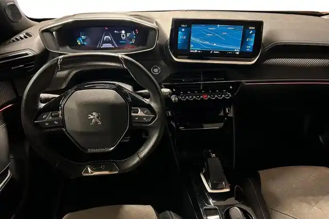 Oranssi Maastoauto, Peugeot e-2008 – VAR-42044