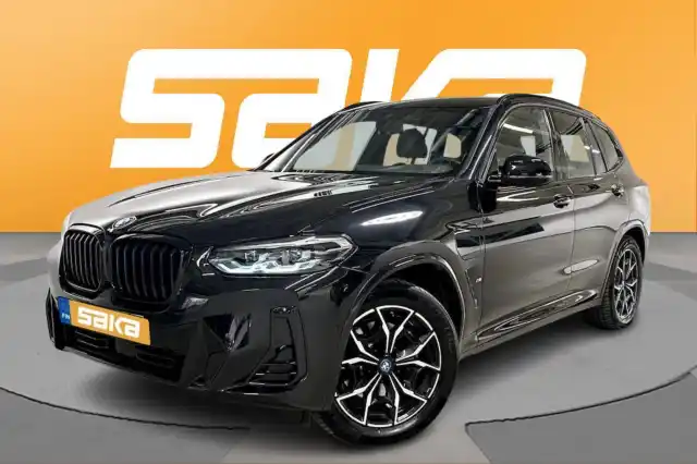 Musta Maastoauto, BMW X3 – VAR-42242