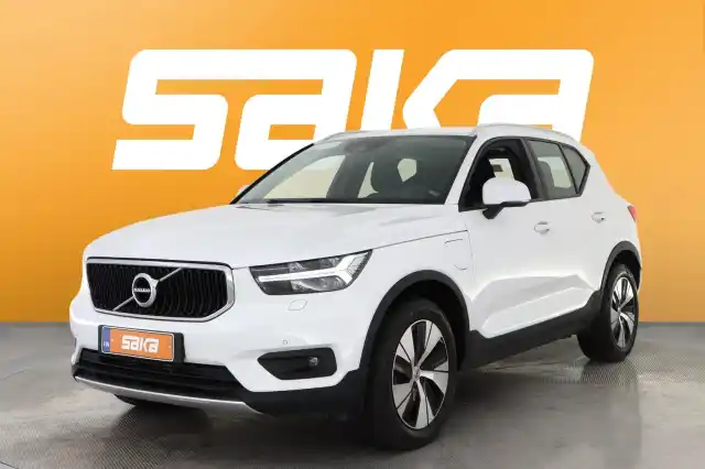 Valkoinen Maastoauto, Volvo XC40 – VAR-42280