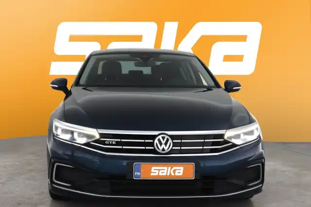 Sininen Sedan, Volkswagen Passat – VAR-42629