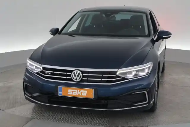 Sininen Sedan, Volkswagen Passat – VAR-42629