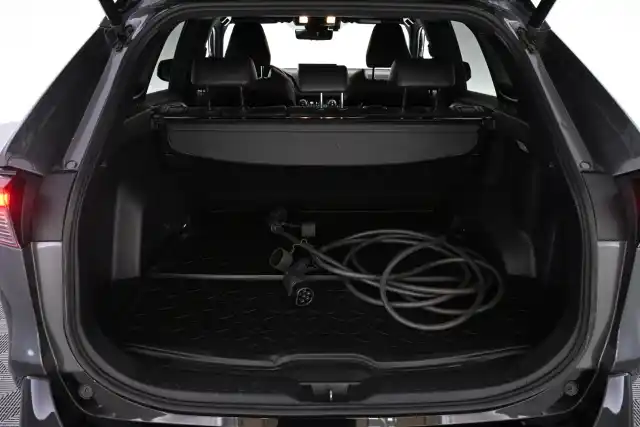 Harmaa Maastoauto, Toyota RAV4 Plug-in – VAR-42841