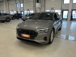 Harmaa Maastoauto, Audi e-tron – VAR-42852, kuva 1