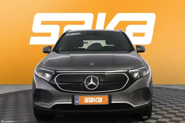 Harmaa Maastoauto, Mercedes-Benz EQA – VAR-42907