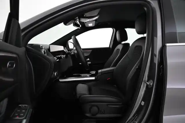 Harmaa Maastoauto, Mercedes-Benz EQA – VAR-42907