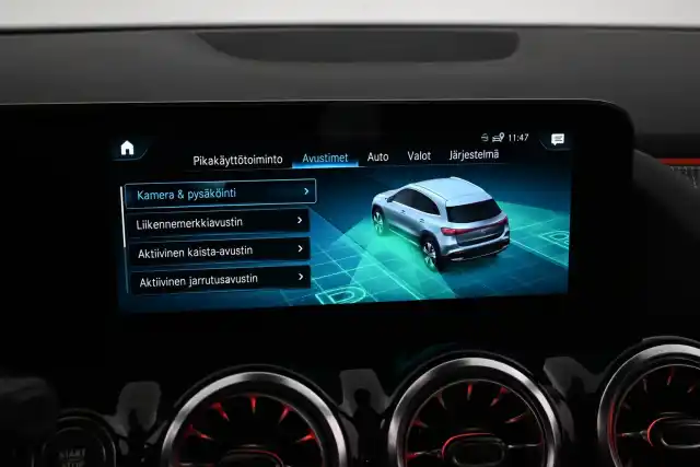 Harmaa Maastoauto, Mercedes-Benz EQA – VAR-42907