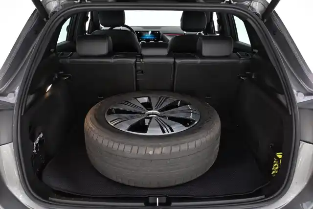 Harmaa Maastoauto, Mercedes-Benz EQA – VAR-42907