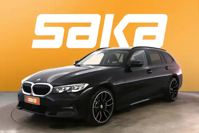 Musta Farmari, BMW 330 – VAR-42950