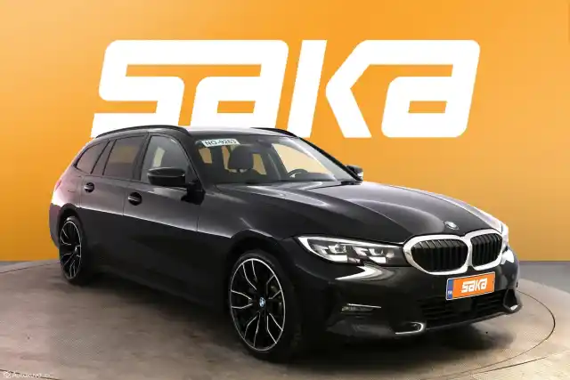 Musta Farmari, BMW 330 – VAR-42950