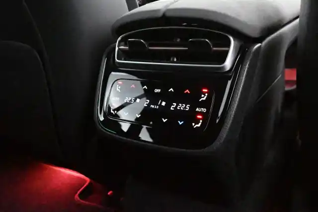 Sininen Sedan, Mercedes-Benz EQS – VAR-43097