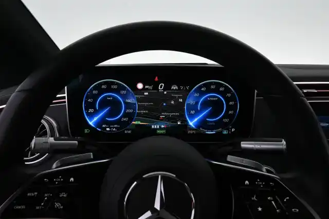 Sininen Sedan, Mercedes-Benz EQS – VAR-43097