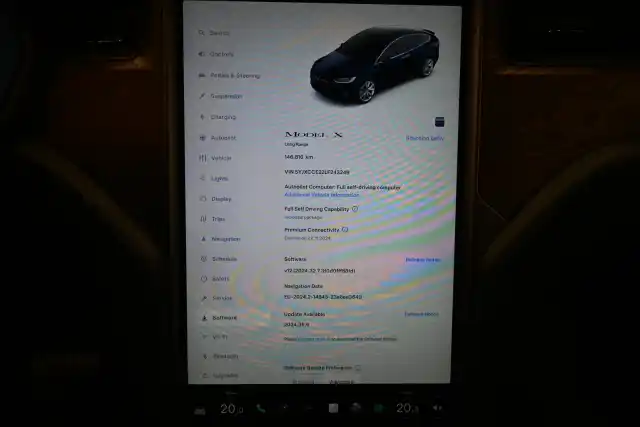 Sininen Maastoauto, Tesla Model X – VAR-43249