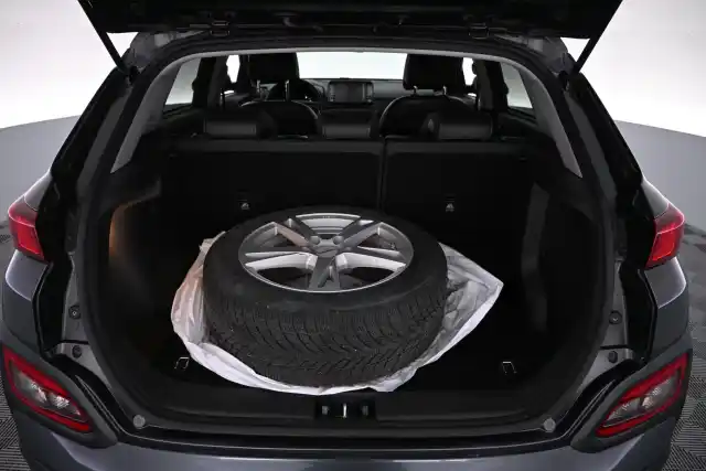 Harmaa Maastoauto, Hyundai KONA – VAR-43303