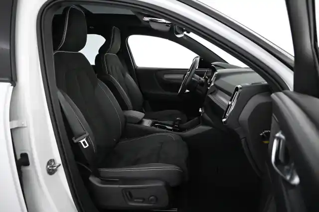 Valkoinen Maastoauto, Volvo XC40 – VAR-43614