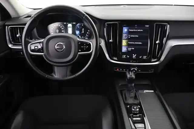 Musta Farmari, Volvo V60 Cross Country – VAR-43737