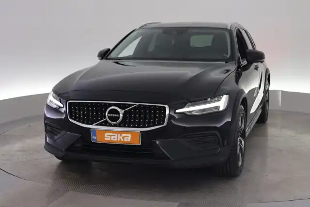 Musta Farmari, Volvo V60 Cross Country – VAR-43737