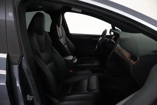 Harmaa Maastoauto, Tesla Model X – VAR-43896