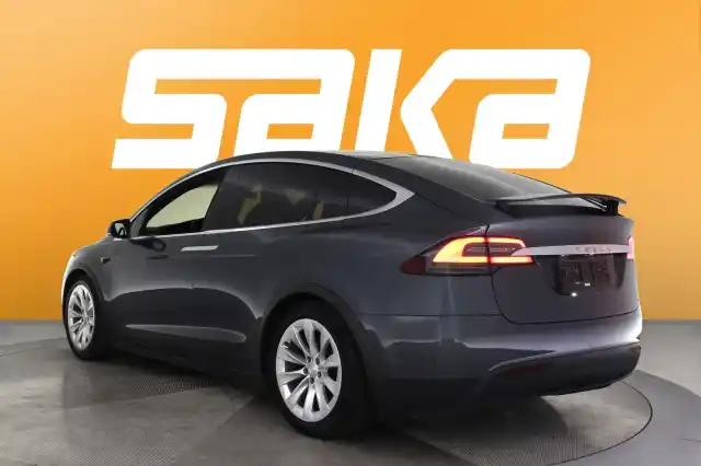 Harmaa Maastoauto, Tesla Model X – VAR-43896