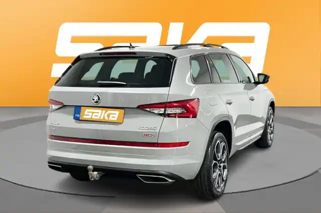 Harmaa Maastoauto, Skoda Kodiaq – VAR-43918