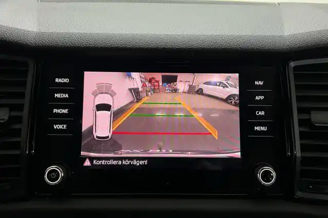 Harmaa Maastoauto, Skoda Kodiaq – VAR-43918