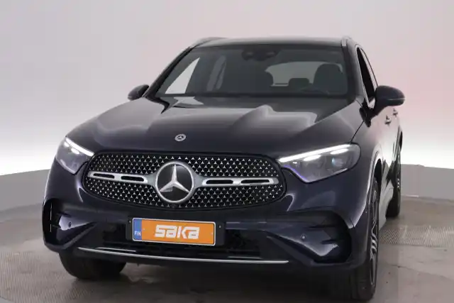 Sininen Maastoauto, Mercedes-Benz GLC – VAR-44141