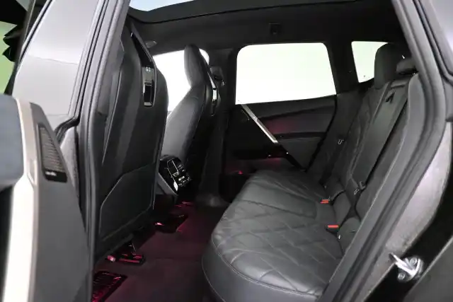 Musta Maastoauto, BMW iX – VAR-44651