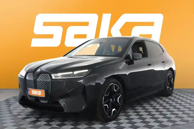 Musta Maastoauto, BMW iX – VAR-44651