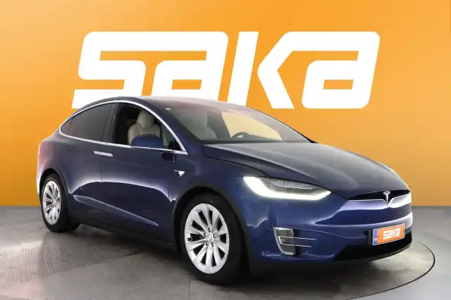 Sininen Maastoauto, Tesla Model X – VAR-44722